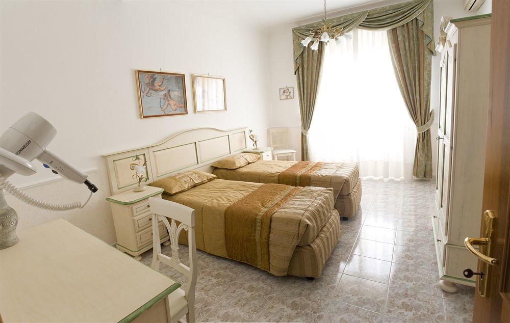 B&B Cupido Рим Екстериор снимка