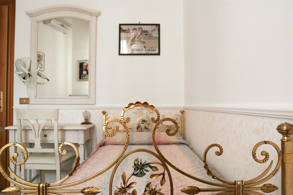 B&B Cupido Рим Екстериор снимка